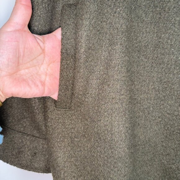 Express Tweed Novelty Button Oversized Shacket in Green Large - Picture 5 of 13